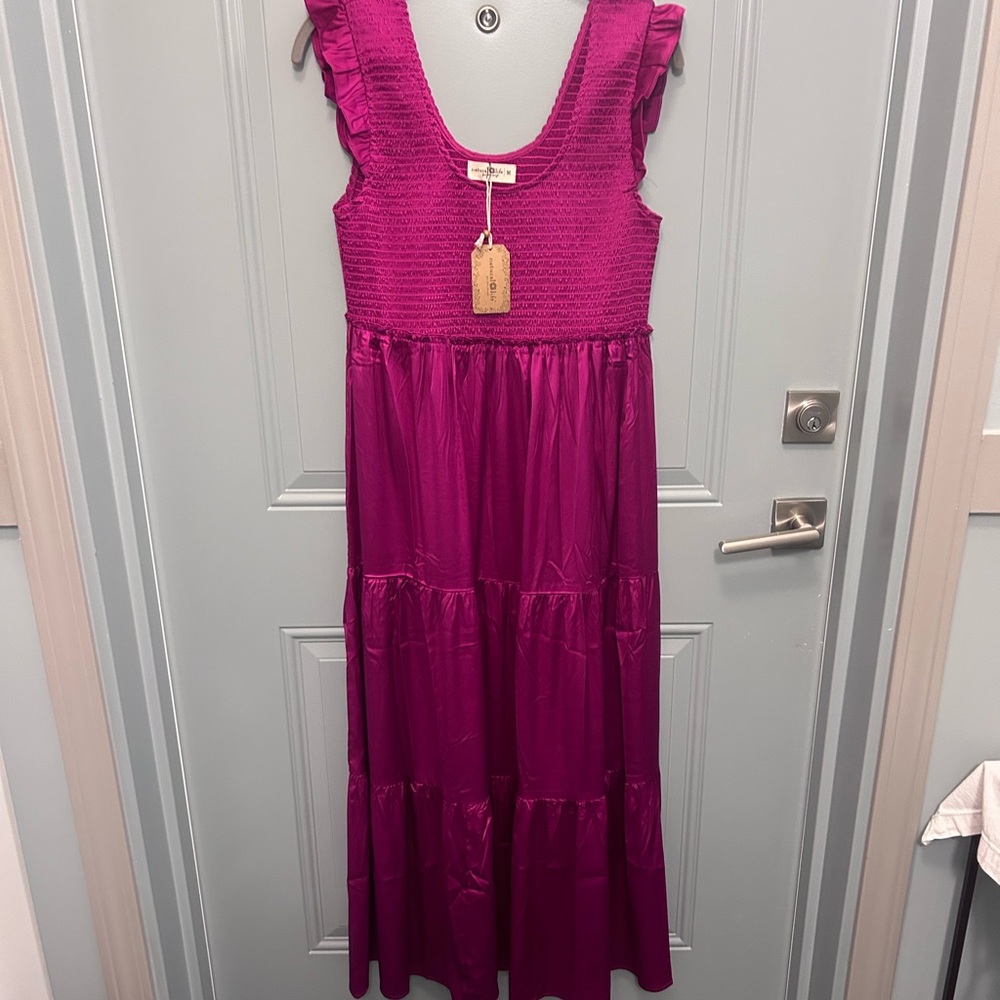 Comfy silky feeling dress